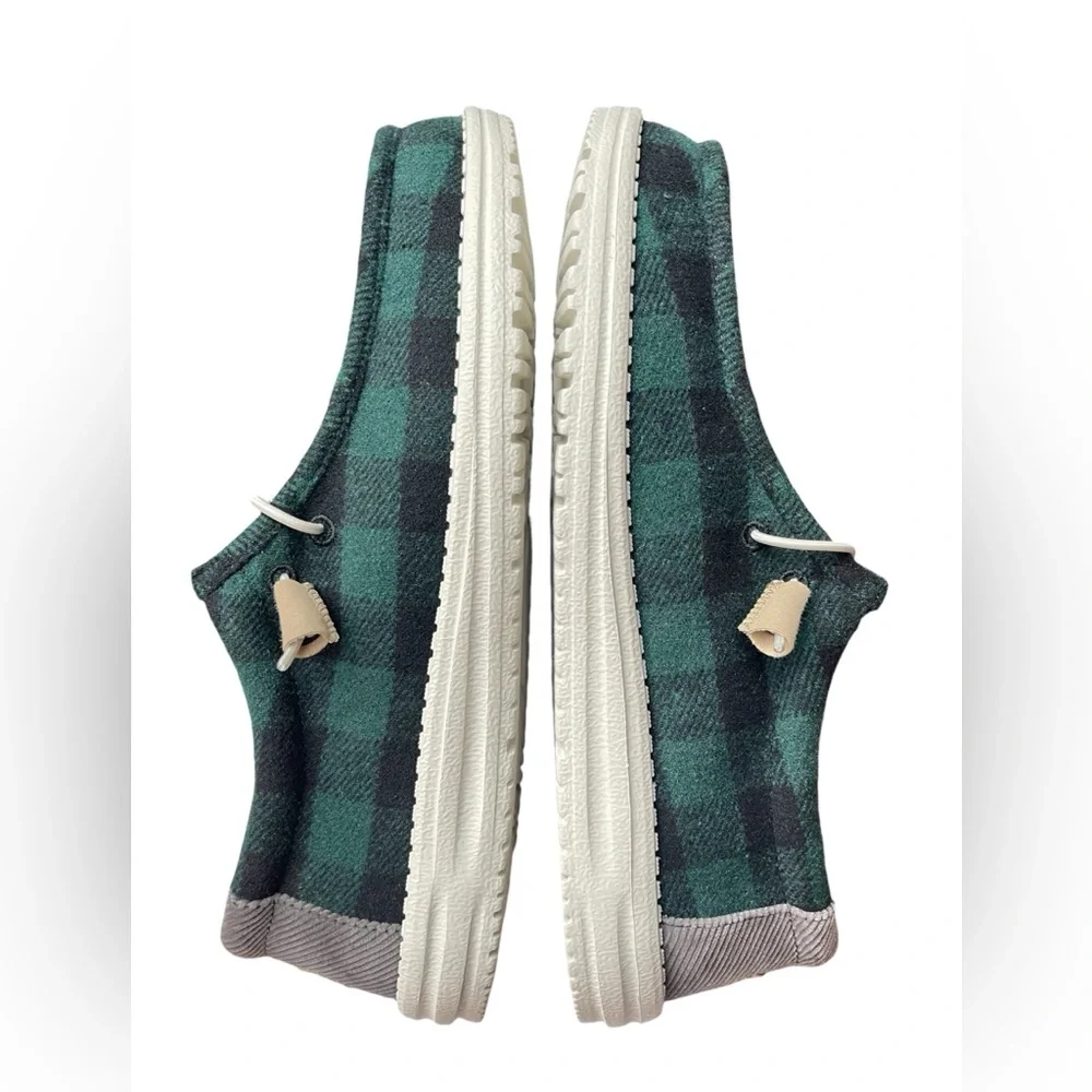 Hey Dude Wally Buffalo Plaid – Men’s Size 13 – Mens casual shoe - NEW IN BOX
